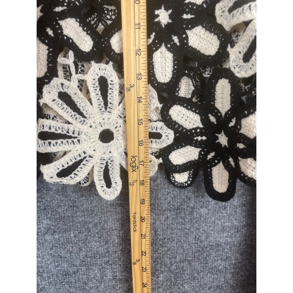 American Flirt Crochet Top Womens Large Black White Excellent Floral Long Sleeve - Picture 8 of 12